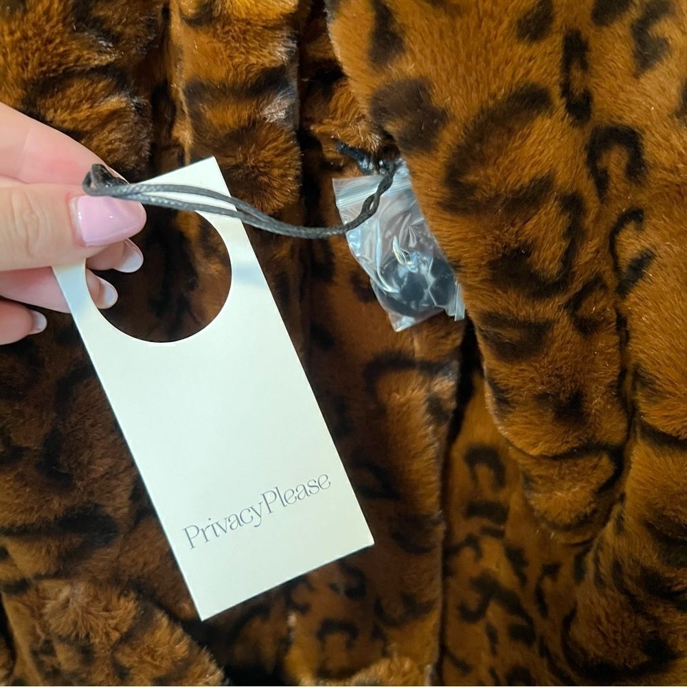 Revolve, Privacy Please Addison Coat in Leopard - Picture 7 of 12